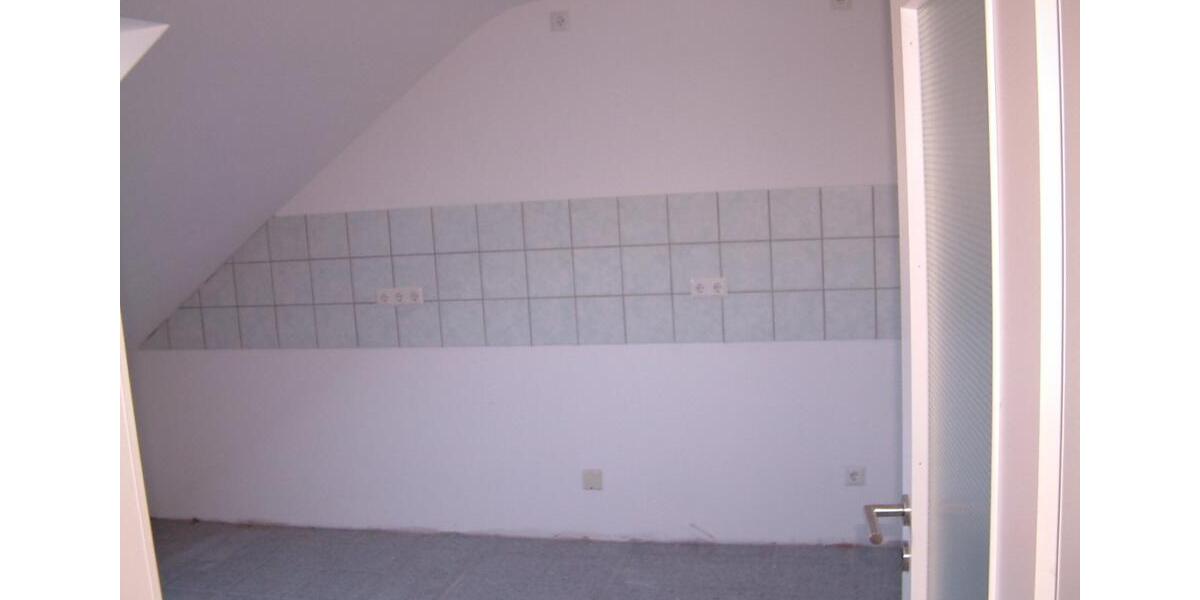 Dachgeschoßwohnung Saarbrücken Malstatt - 2 Zimmer, 53 m&sup2;, 480&euro; | Angebot:25960919