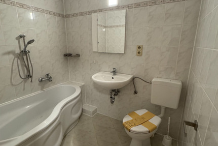 Wohnen auf Zeit Neubrandenburg - 5 Zimmer, 150 m&sup2;, 365&euro; | Angebot:25137078