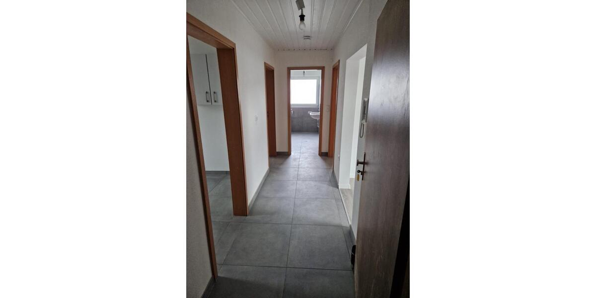 Dachgeschoßwohnung Buchen (Odenwald) - 3 Zimmer, 67 m&sup2;, 680&euro; | Angebot:24767494