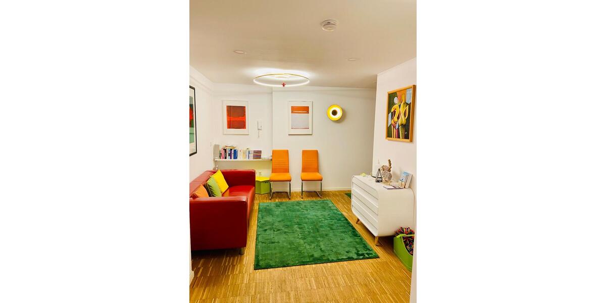 Untervermietung Praxis Frühjahr 2026 zimmer