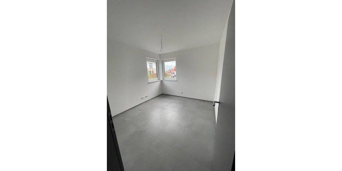 Doppelhaushälfte Leopoldshöhe - 5 Zimmer, 146 m&sup2;, 1.700&euro; | Angebot:26751950