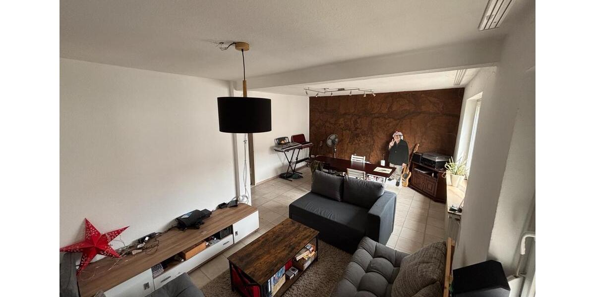 Etagenwohnung Bremen - 1 Zimmer, 16 m&sup2;, 484&euro; | Angebot:26348963
