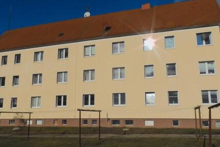 Wohnung Stavenhagen - 1 Zimmer, 38 m&sup2;, 210&euro; | Angebot:26425834