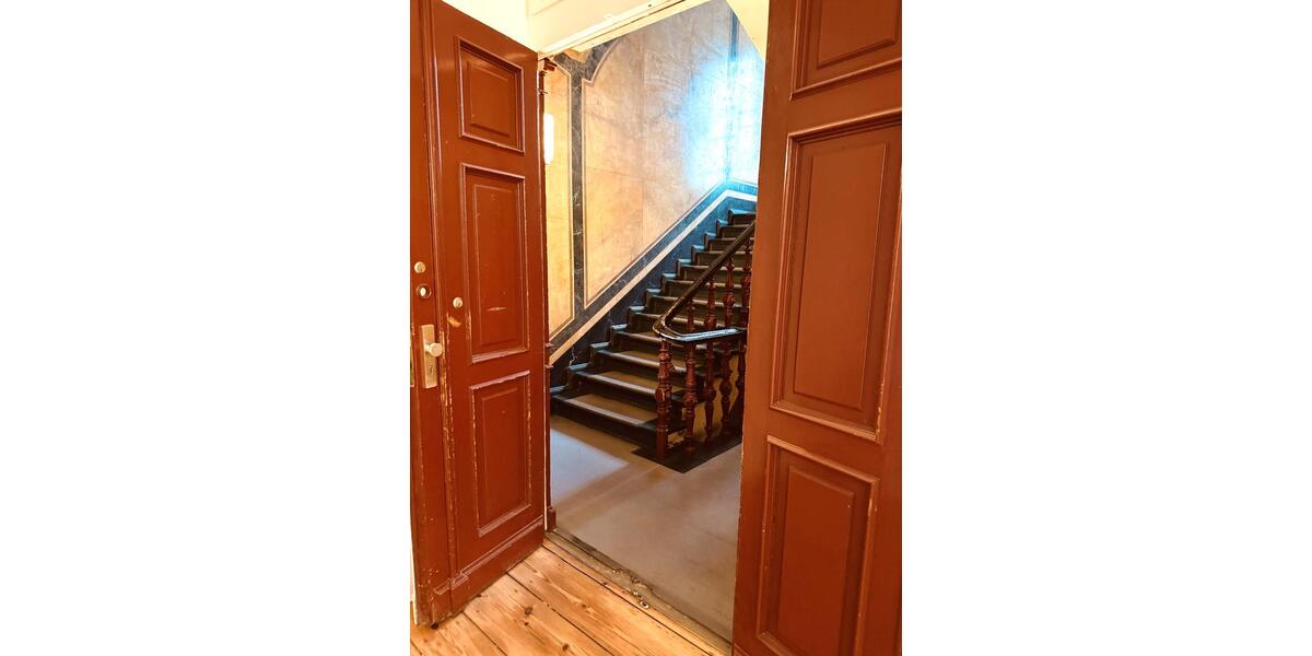 BERLIN * MOABIT * WERTFSTRASSE * Obergeschoss mit Balkon * WOHNUNG in BERLIN *** BERLIN MIETEN *** WOHNGEMEINSCHAFT **ALTBAU *** energetisch SANIERT *** STILVOLL-MODERN *** WG tauglich *** NAHE... 5 zimmer