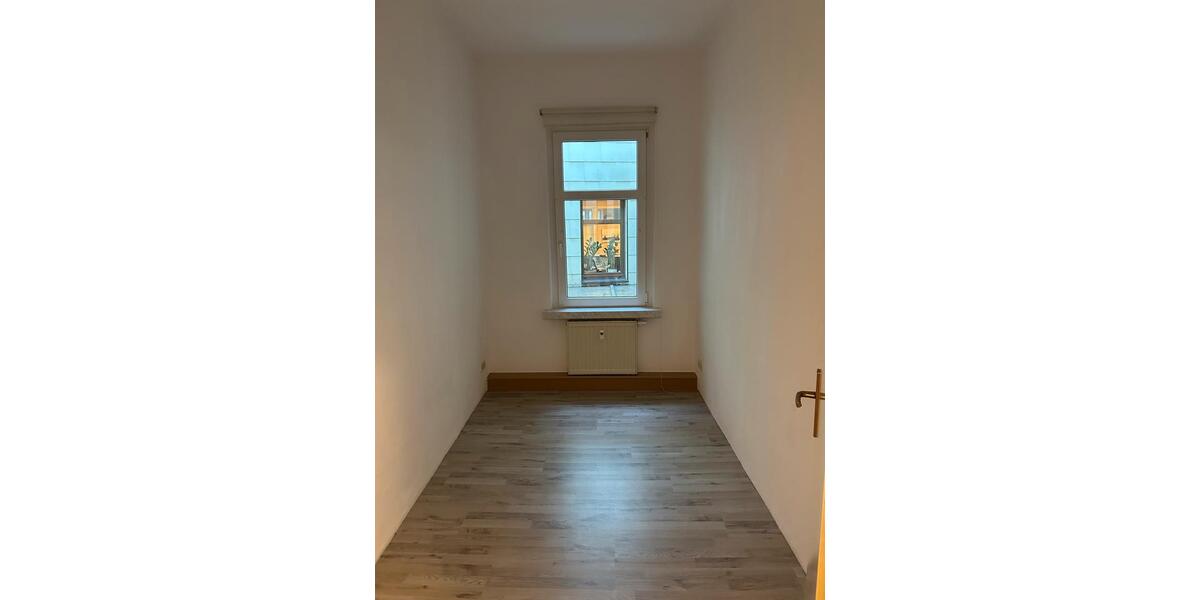 Etagenwohnung Stadtroda - 5 Zimmer, 130 m&sup2;, 1.056&euro; | Angebot:24849053