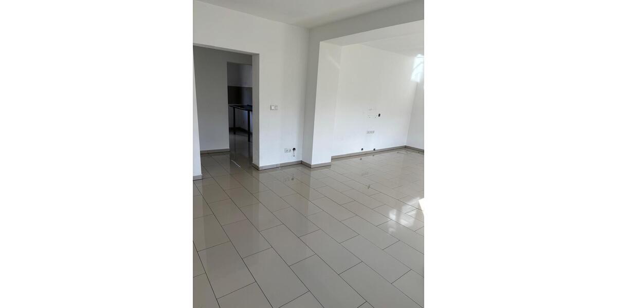 Etagenwohnung Dortmund Huckarde - 4 Zimmer, 83 m&sup2;, 1.050&euro; | Angebot:27626593