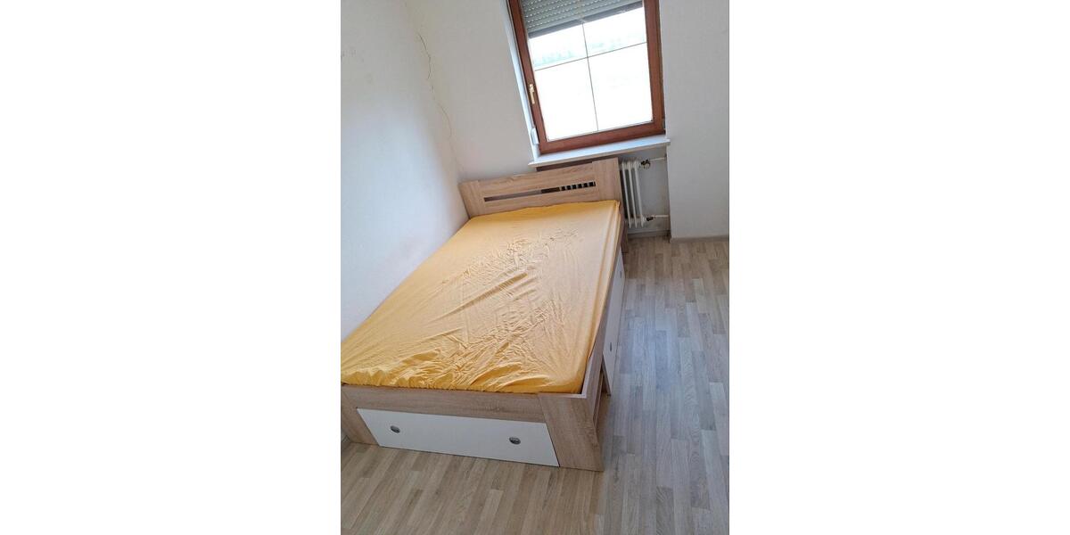 Wohnen auf Zeit Kröning - 3 Zimmer, 80 m&sup2;, 300&euro; | Angebot:26600324