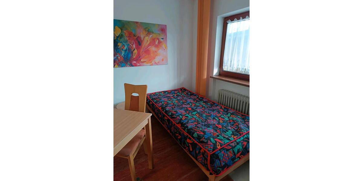 Etagenwohnung Oberstenfeld - 1 Zimmer, 38 m&sup2;, 425&euro; | Angebot:26197620