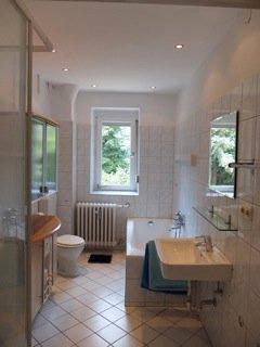 Etagenwohnung Michelau in Oberfranken - 3 Zimmer, 133 m&sup2;, 985&euro; | Angebot:25920568