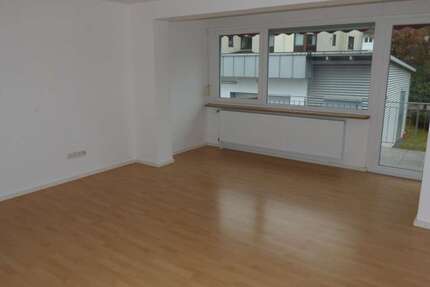 Wohnung Annweiler am Trifels - 4 Zimmer, 130 m&sup2;, 1.100&euro; | Angebot:25146197