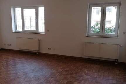 Wohnung zum Mieten in Halle Saale 396,08 € 49.51 m²