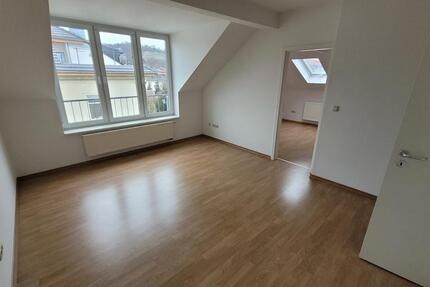 Wohnung Radebeul - 3 Zimmer, 62 m&sup2;, 440&euro; | Angebot:25646723