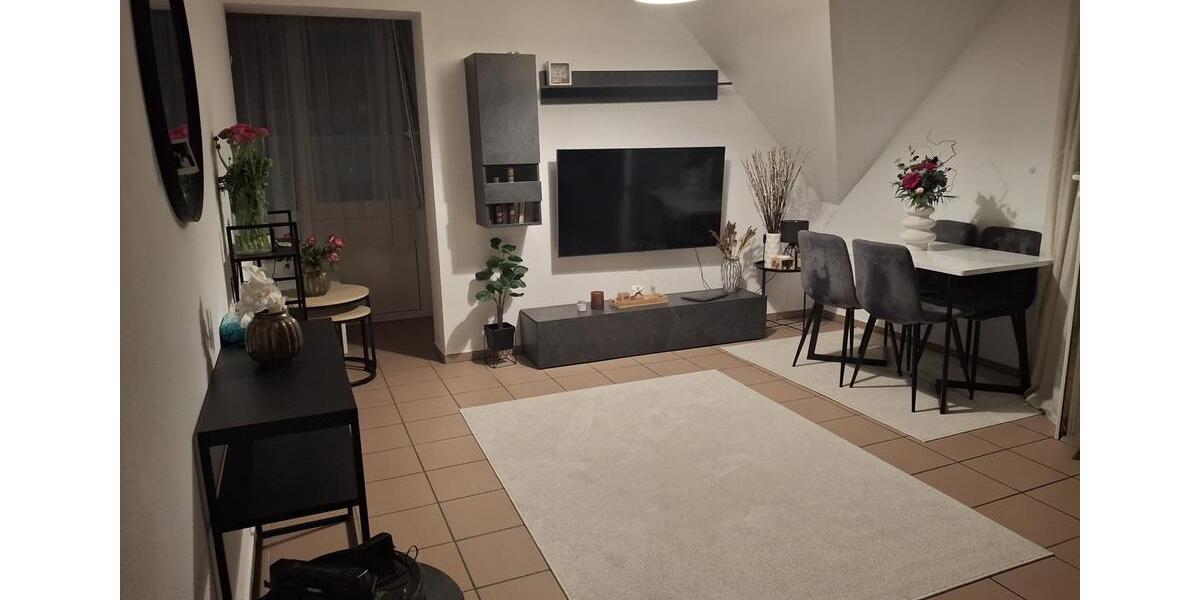Etagenwohnung Butzbach - 3 Zimmer, 90 m&sup2;, 950&euro; | Angebot:26385293