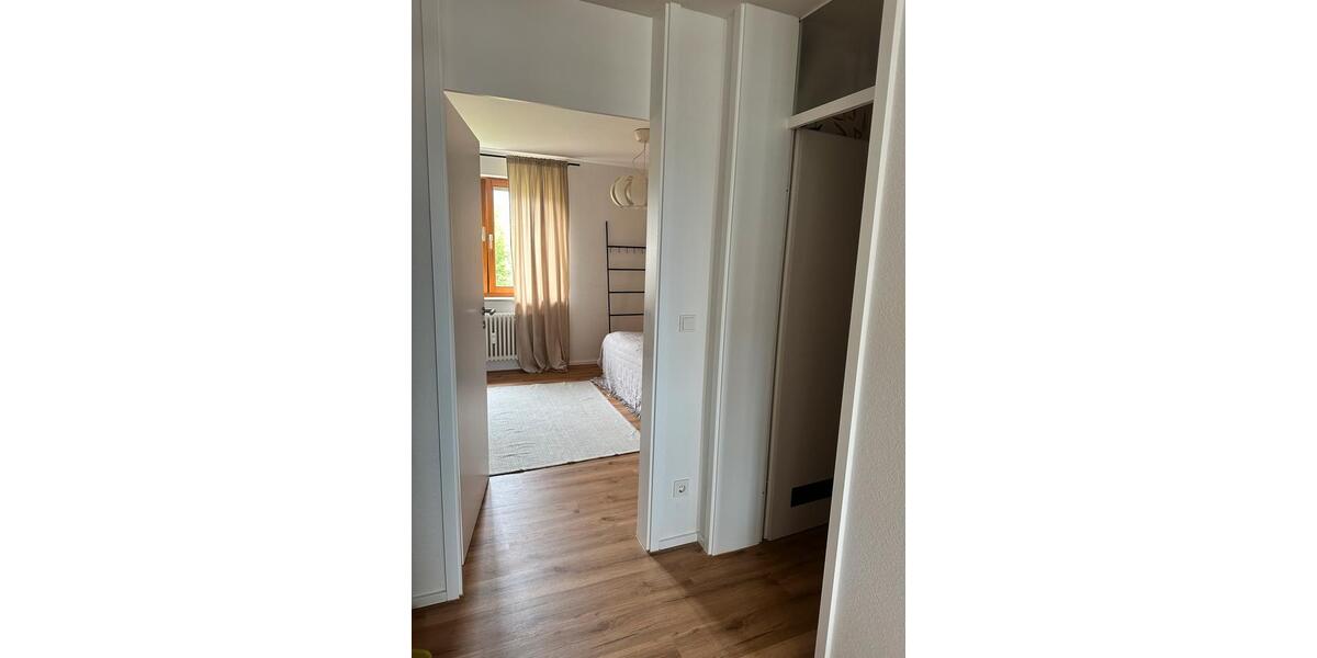 Etagenwohnung Berg - 2 Zimmer, 65 m&sup2;, 1.100&euro; | Angebot:24680796