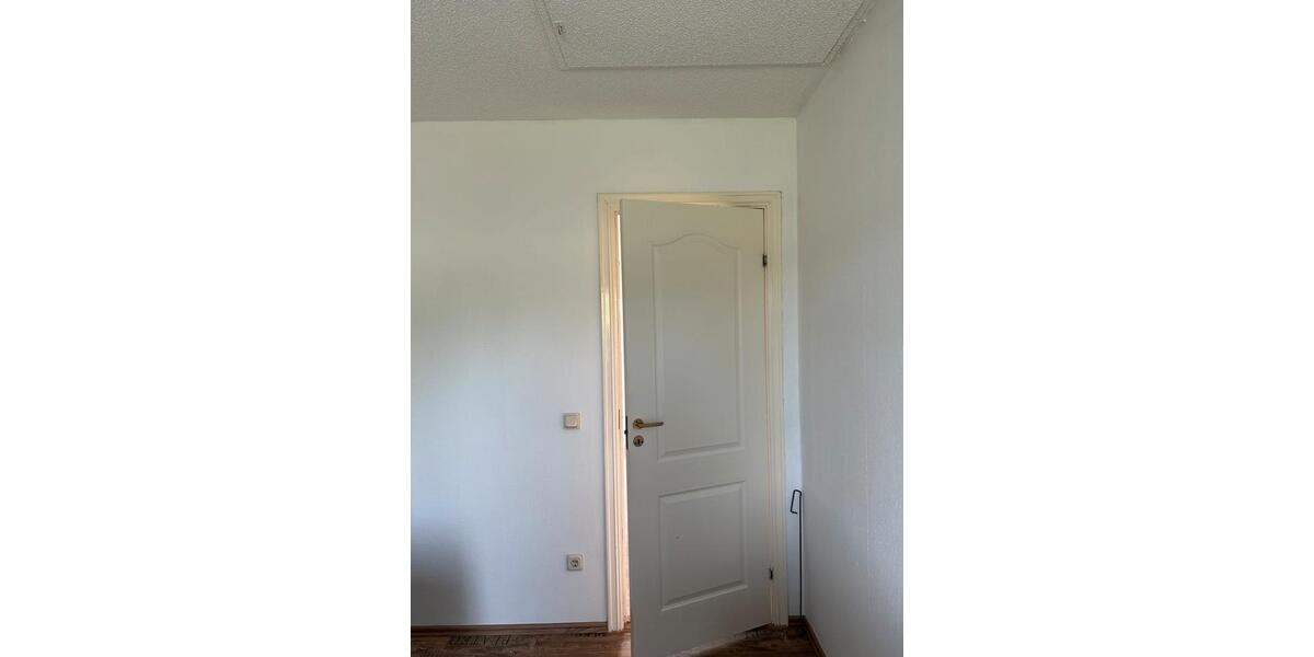 Dachgeschoßwohnung Roßwein - 3 Zimmer, 68 m&sup2;, 285&euro; | Angebot:26449242
