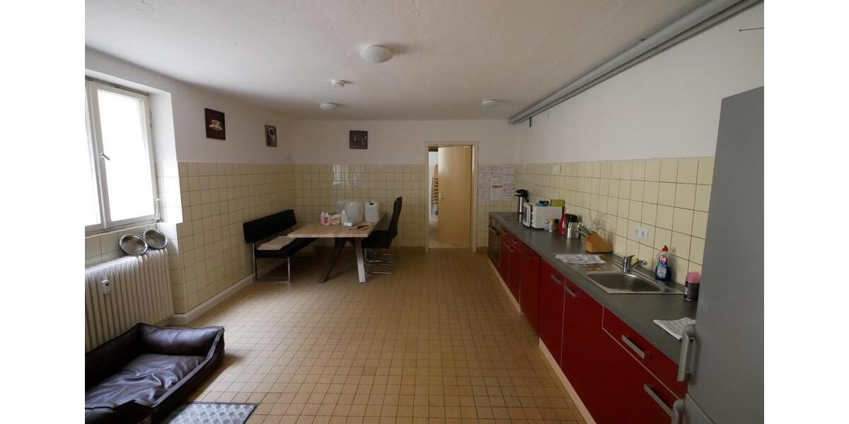 Gewerbeobjekt Eggolsheim - 1.000&euro; | Angebot:24803796