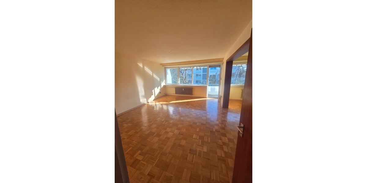 Etagenwohnung Kassel Harleshausen - 3.5 Zimmer, 93 m&sup2;, 1.150&euro; | Angebot:25991898