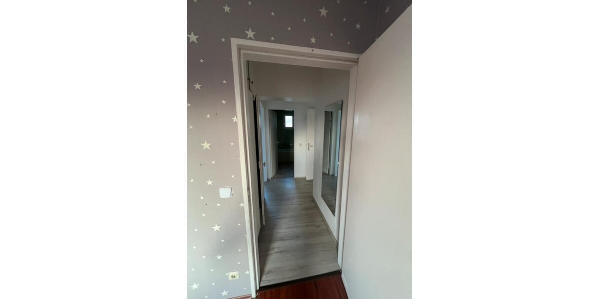 Etagenwohnung Birkenfeld - 3 Zimmer, 83 m&sup2;, 700&euro; | Angebot:26441199