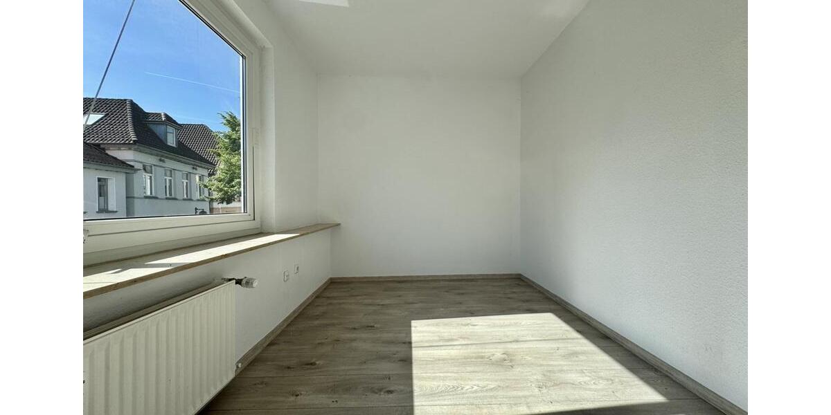 Etagenwohnung Nienburg (Weser) - 4 Zimmer, 107 m&sup2;, 990&euro; | Angebot:25864137