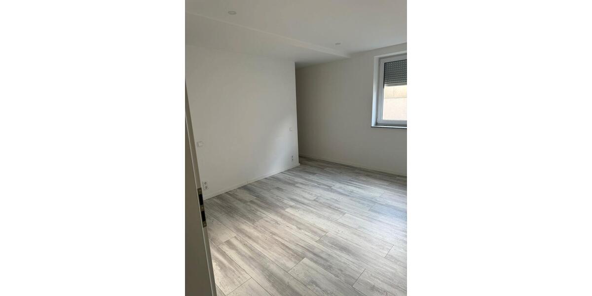 Erdgeschoßwohnung Oedheim - 2.5 Zimmer, 85 m&sup2;, 900&euro; | Angebot:26620994