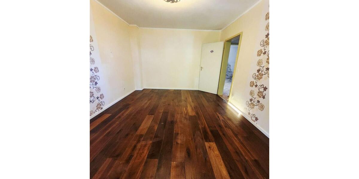Etagenwohnung Köln Kalk - 4 Zimmer, 111 m&sup2;, 1.500&euro; | Angebot:26705743