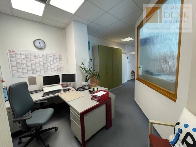 Gewerbeobjekt Kitzingen - 4 Zimmer, 90 m&sup2;, 650&euro; | Angebot:25971780