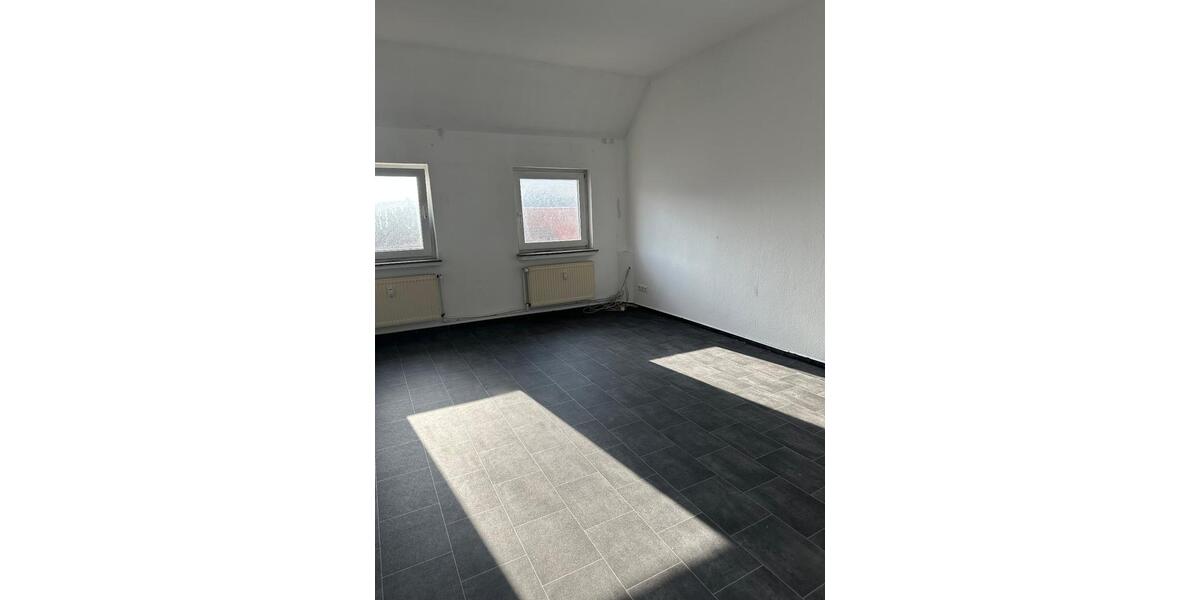 Etagenwohnung Varel - 4 Zimmer, 70 m&sup2;, 550&euro; | Angebot:26131051