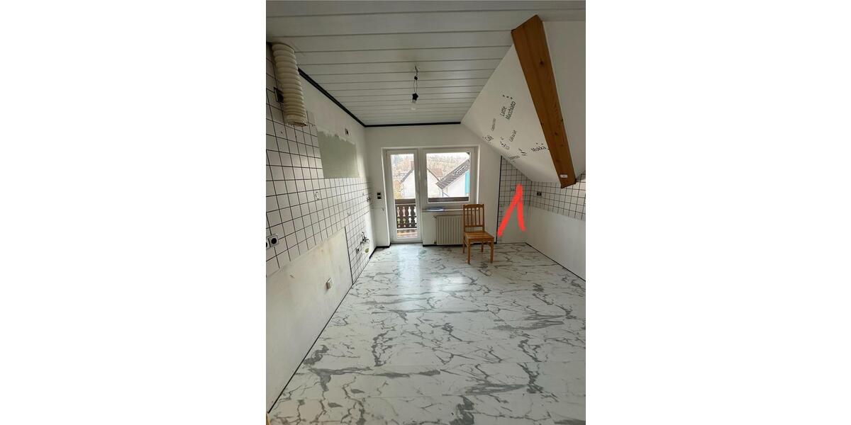 Dachgeschoßwohnung Bebra - 3 Zimmer, 100 m&sup2;, 780&euro; | Angebot:24753647