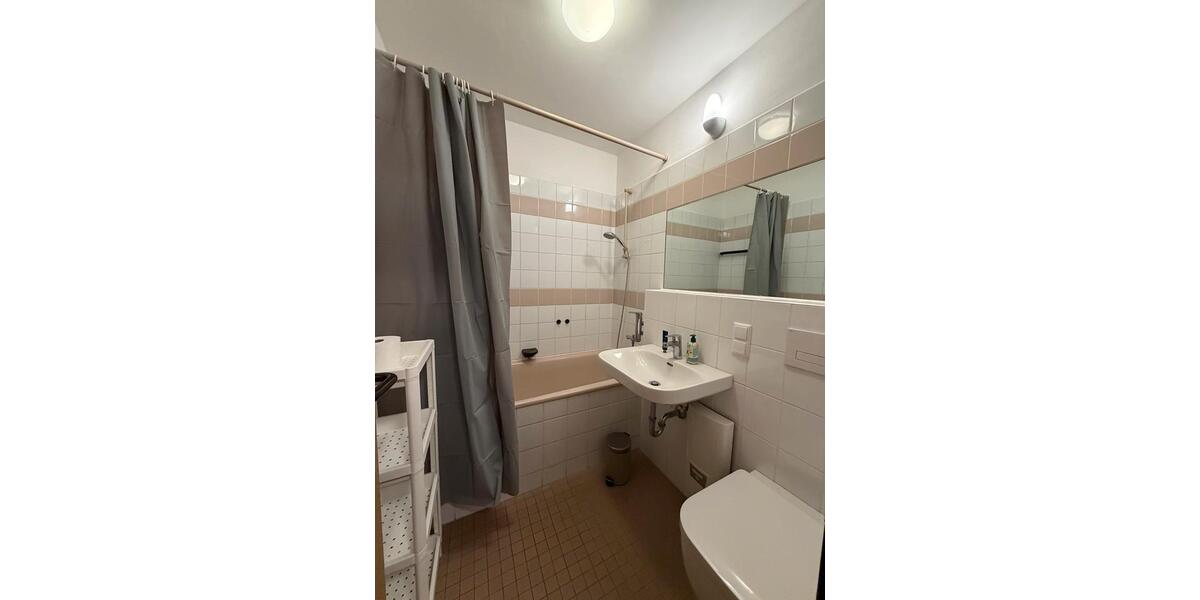 Etagenwohnung Köln Lindenthal - 1 Zimmer, 38 m&sup2;, 1.450&euro; | Angebot:26664032