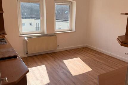 Wohnung Fulda - 3 Zimmer, 84 m&sup2;, 850&euro; | Angebot:25844423