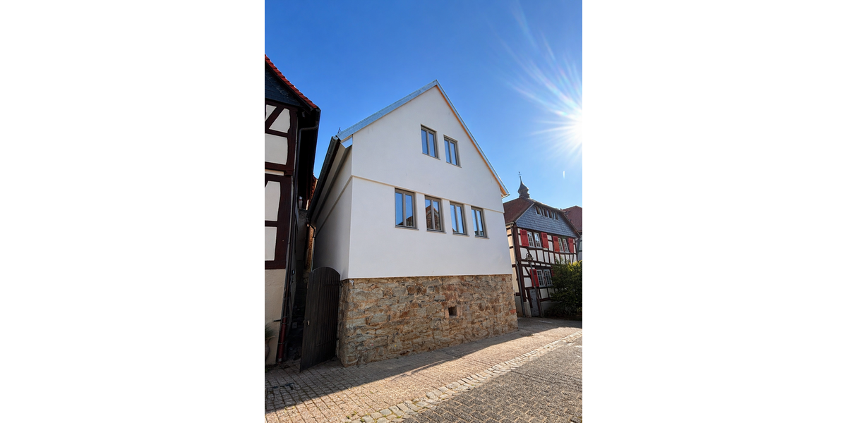 Einfamilienhaus Hofheim - 3 Zimmer, 127 m&sup2;, 2.200&euro; | Angebot:26837467