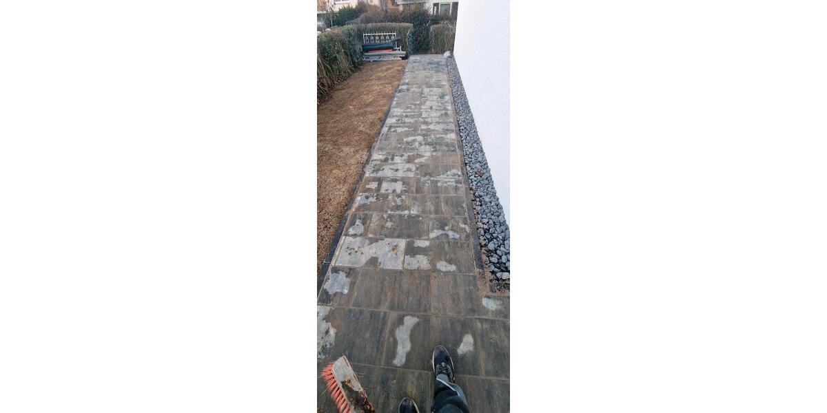 Einfamilienhaus Esslingen am Neckar Pliensauvorstadt - 5 Zimmer, 173 m&sup2;, 2.000&euro; | Angebot:24599416