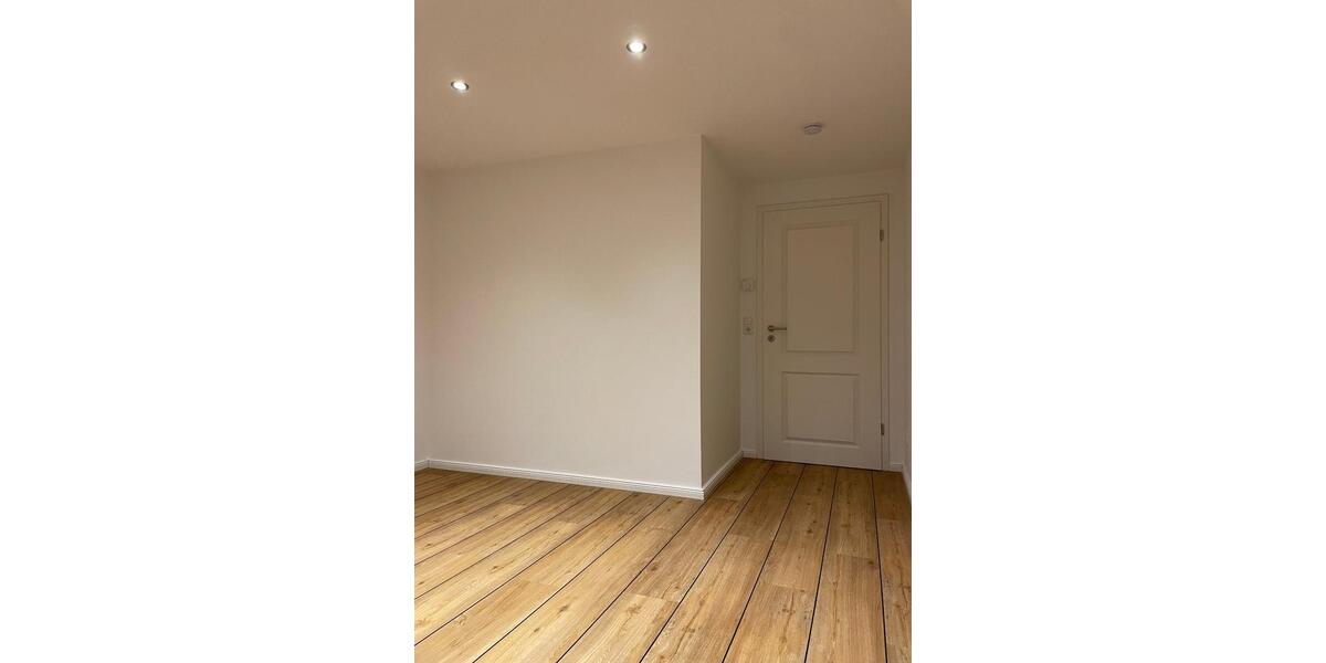 4 Zimmer | Souterrain | Terrasse | Fußbodenheizung | Dusche und Wanne | Stellplatz mgl. 4 zimmer