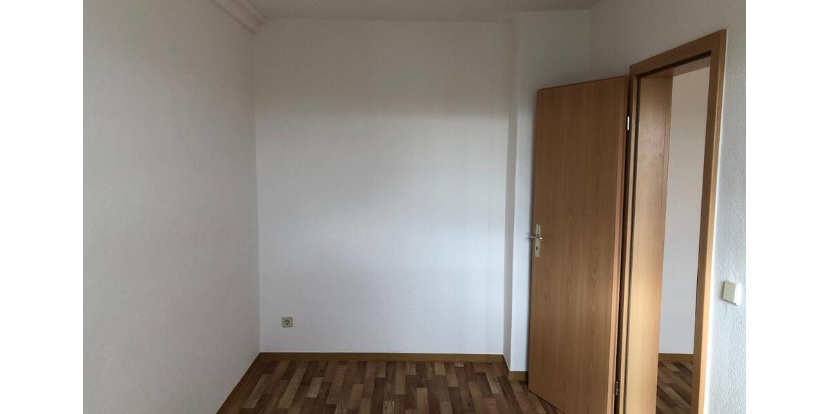 Etagenwohnung Querfurt - 3 Zimmer, 58 m&sup2;, 350&euro; | Angebot:25919974
