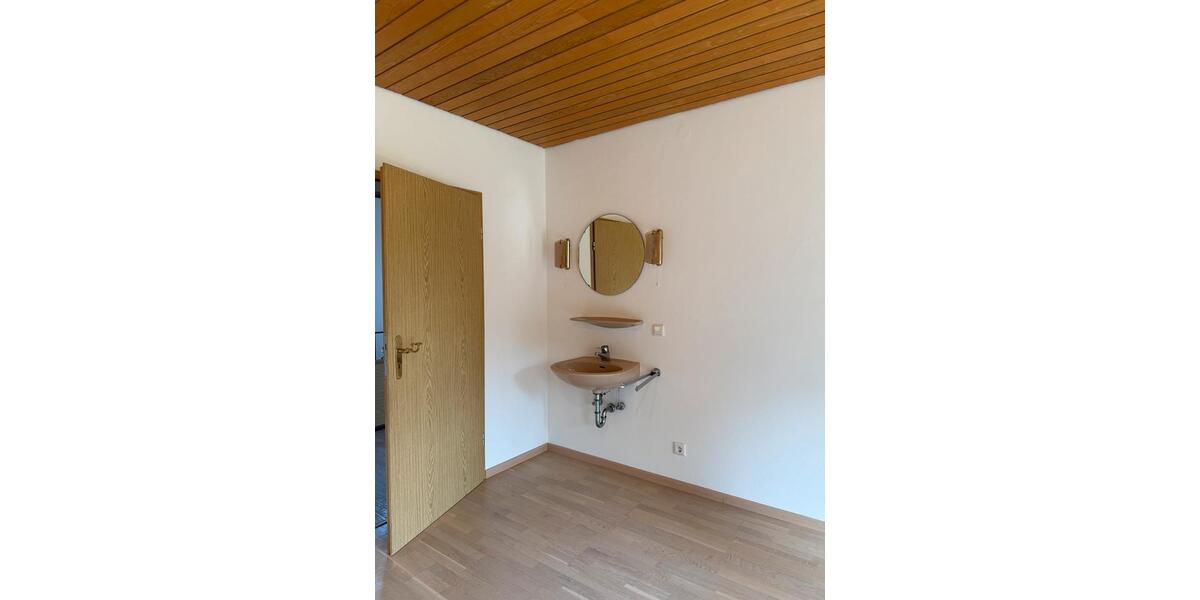 Doppelhaushälfte Isen - 4 Zimmer, 160 m&sup2;, 1.900&euro; | Angebot:25414681