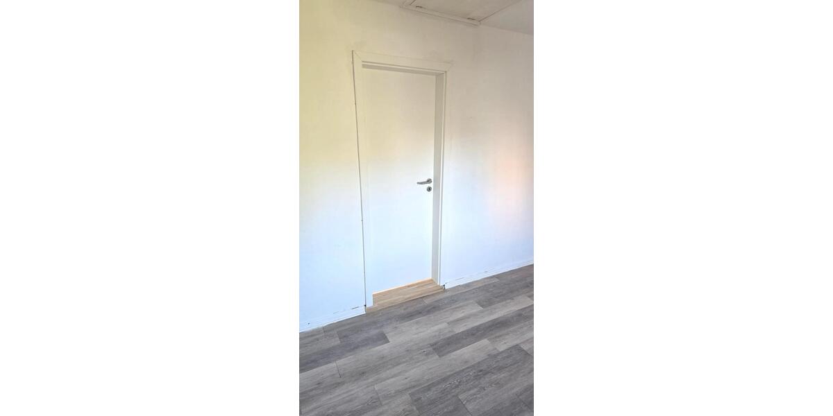 Dachgeschoßwohnung Laatzen - 3 Zimmer, 68 m&sup2;, 680&euro; | Angebot:26629470