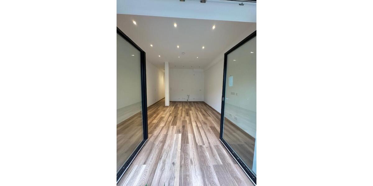 Erdgeschoßwohnung Düsseldorf Stadtbezirk 5 - 1 Zimmer, 38 m&sup2;, 690&euro; | Angebot:24490243