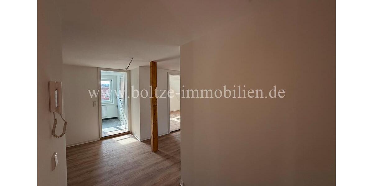 Dachgeschoßwohnung Naumburg (Saale) - 2 Zimmer, 44 m&sup2;, 310&euro; | Angebot:25806754