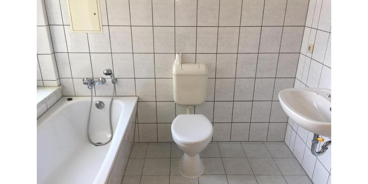 Erdgeschoßwohnung Meerane - 2 Zimmer, 58 m&sup2;, 320&euro; | Angebot:26284733