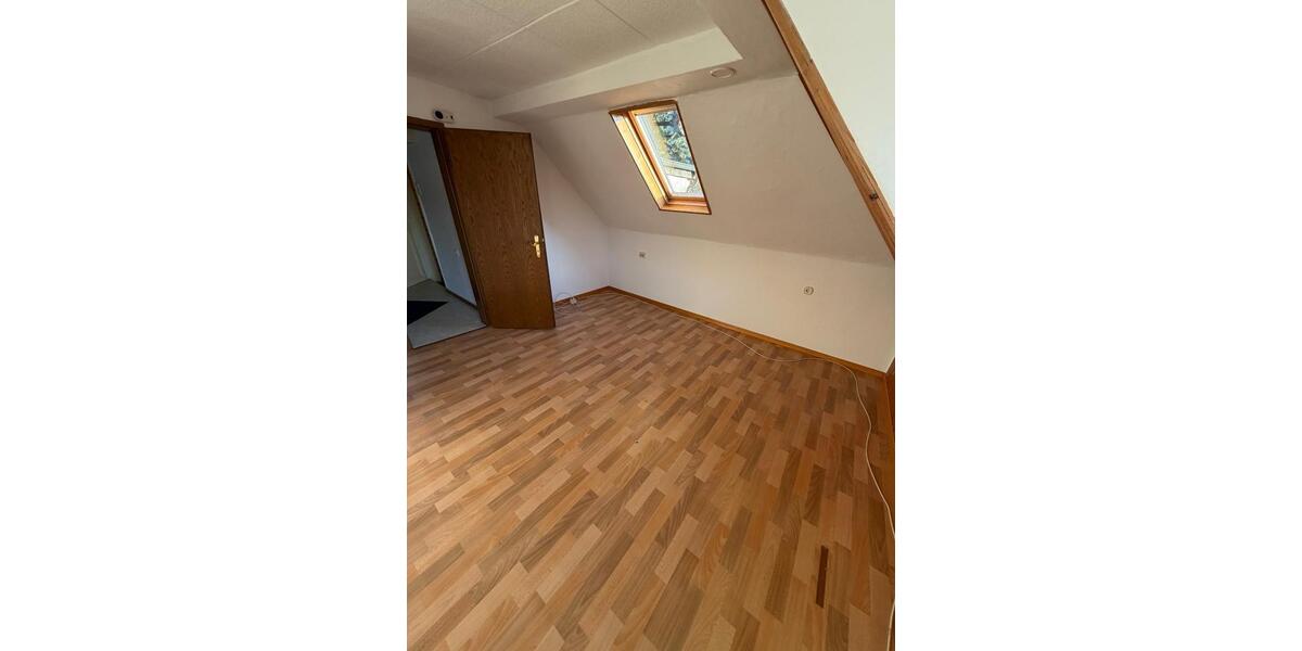 Dachgeschoßwohnung Bochum Eppendorf - 2 Zimmer, 55 m&sup2;, 565&euro; | Angebot:24741291