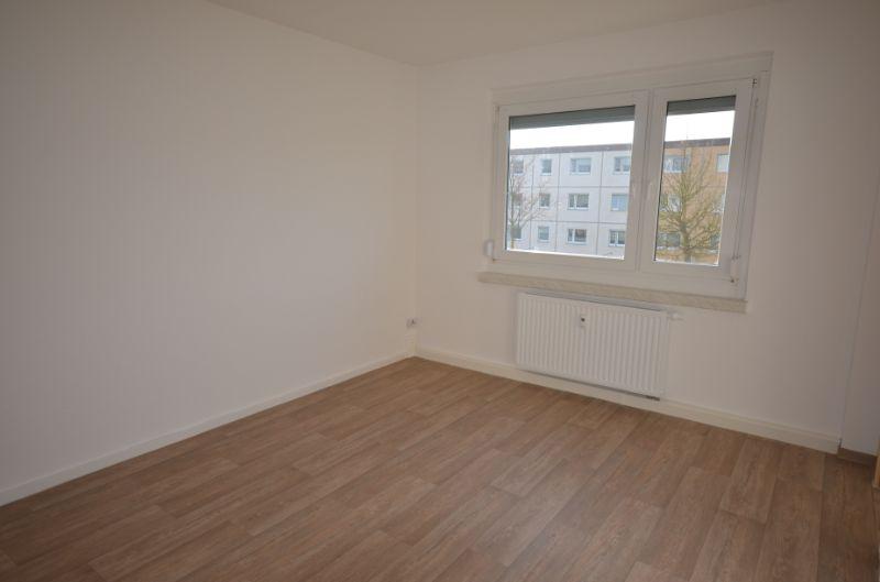 Erdgeschoßwohnung Riesa - 1 Zimmer, 26 m&sup2;, 165&euro; | Angebot:26627349