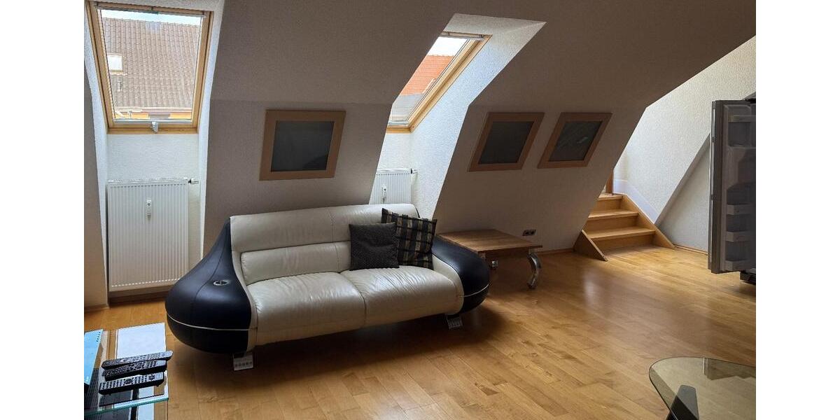 Dachgeschoßwohnung Sangerhausen - 2.5 Zimmer, 106 m&sup2;, 900&euro; | Angebot:26040945