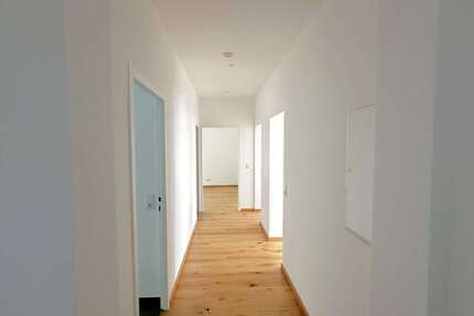 Wohnung Frankfurt Westend Süd - 3 Zimmer, 95 m&sup2;, 1.900&euro; | Angebot:26840459