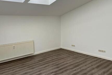 Vermiete ab 1.01.2026 Neu gemalerte 2-Raumw. im Zentrum von Röbel 2 zimmer