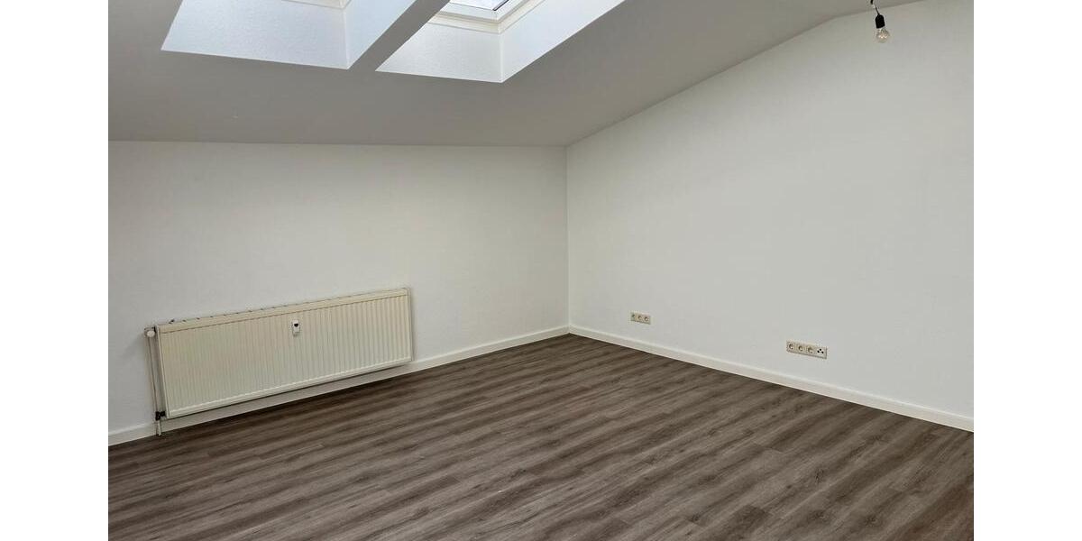 Vermiete ab 1.01.2026 Neu gemalerte 2-Raumw. im Zentrum von Röbel 2 zimmer