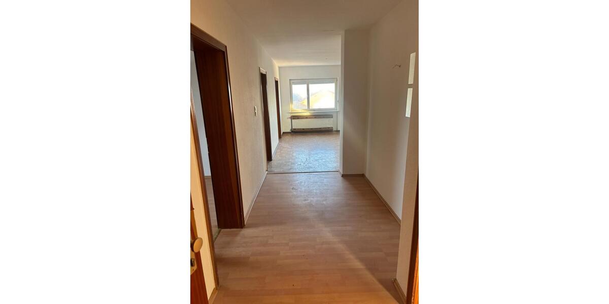 Dachgeschoßwohnung Büttelborn - 3 Zimmer, 60 m&sup2;, 800&euro; | Angebot:24788526