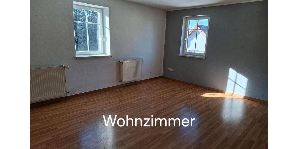 Etagenwohnung Dippoldiswalde - 4 Zimmer, 82 m&sup2;, 600&euro; | Angebot:26105046