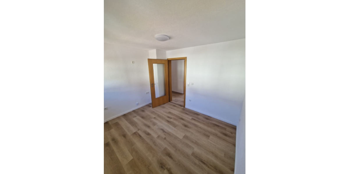 Dachgeschoßwohnung Albstadt - 3 Zimmer, 72 m&sup2;, 700&euro; | Angebot:23183921