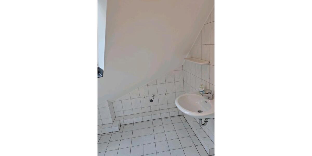 Dachgeschoßwohnung Hamminkeln - 3 Zimmer, 30 m&sup2;, 390&euro; | Angebot:26623769