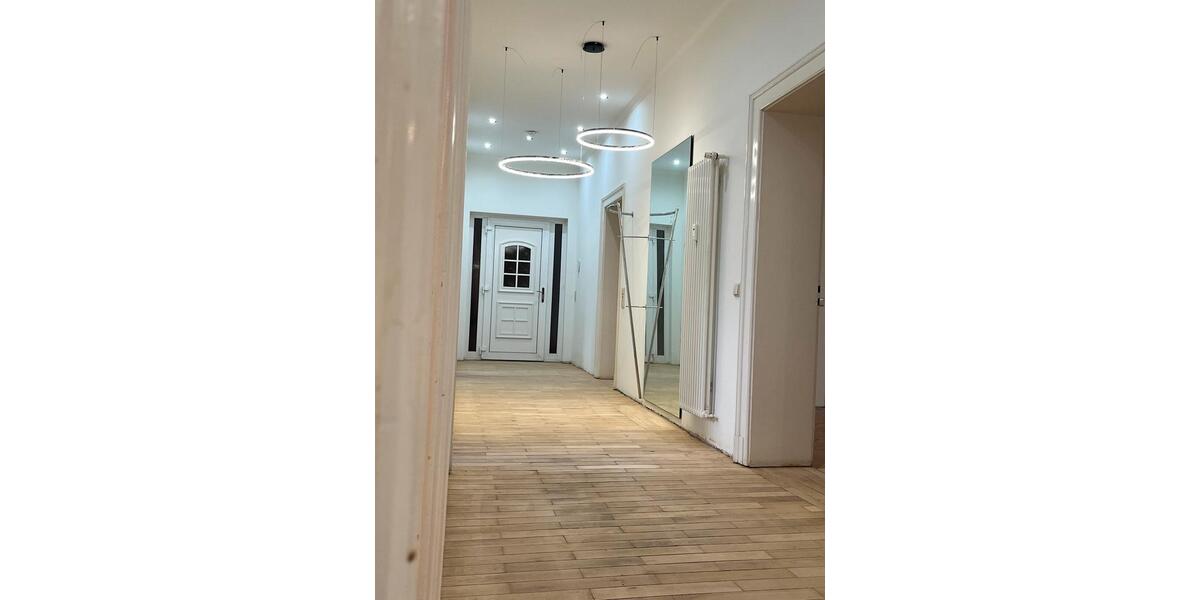 Etagenwohnung Neunkirchen - 5 Zimmer, 245 m&sup2;, 1.800&euro; | Angebot:25392092